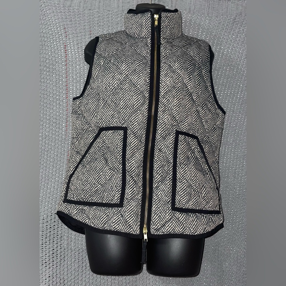 J Crew Factory Puffer Vest Herringbone Excursion Down Alternative Filling M
